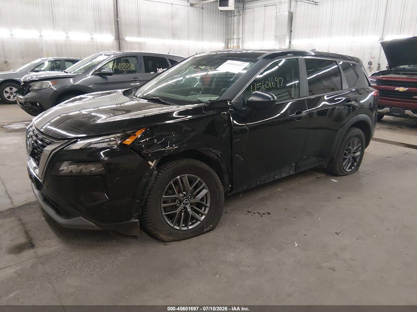 2023 Nissan Rogue, Left Front, IAAI, VIN 5N1BT3AB3PC7908 — photo 2