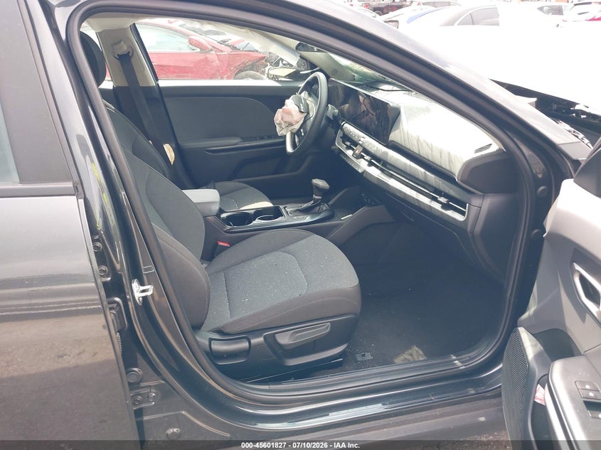 2025 KIA K4 auction photo 5