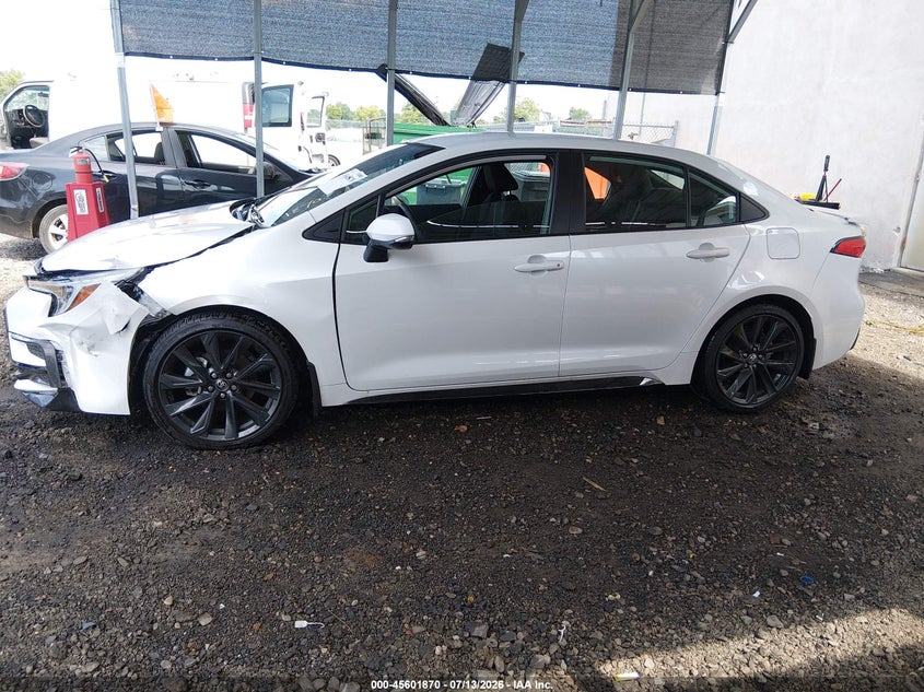 TOYOTA COROLLA - zdjęcie 14