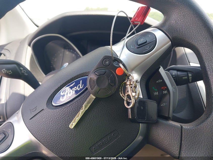 FORD FOCUS 2013 VIN 1FADP3K25DL376619