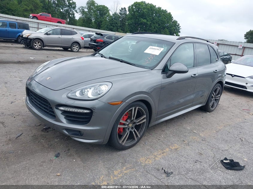 2013 PORSCHE CAYENNE auction photo 2