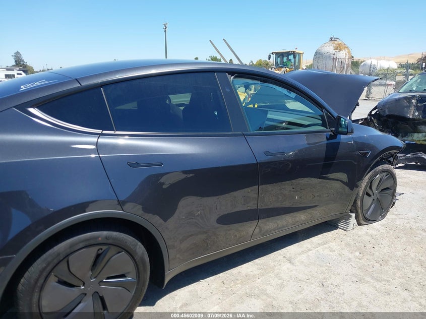 2026 Tesla Model Y All-Wheel Drive/Long Range Launch Series/Premium All-Wheel Drive VIN: 7SAYGDEE3TF658804 Lot: 45602009
