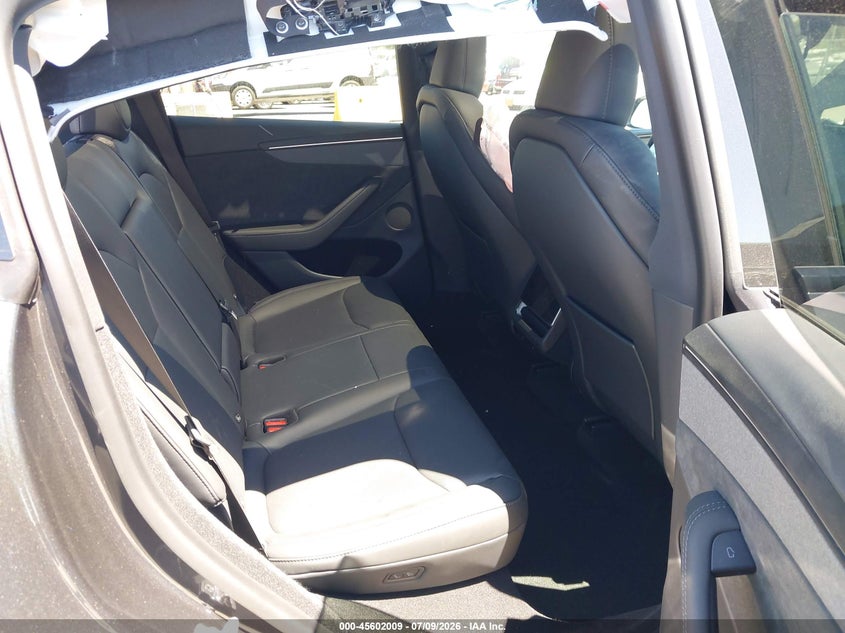 2026 Tesla Model Y All-Wheel Drive/Long Range Launch Series/Premium All-Wheel Drive VIN: 7SAYGDEE3TF658804 Lot: 45602009