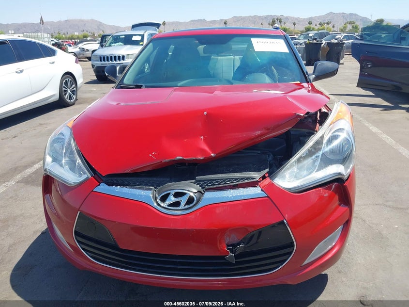 2013 Hyundai Veloster Base W/Gray VIN: KMHTC6AD3DU165608 Lot: 45602035
