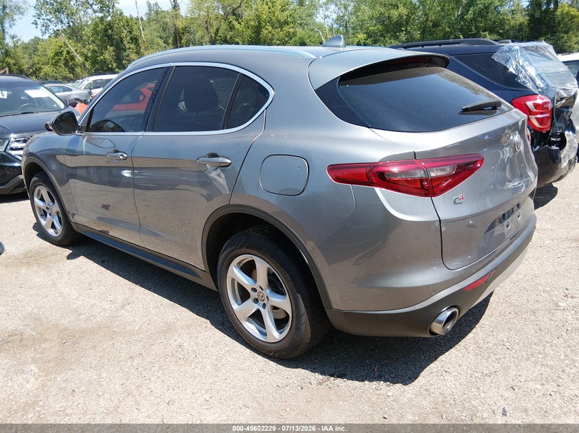 2019 ALFA ROMEO STELVIO auction photo 3