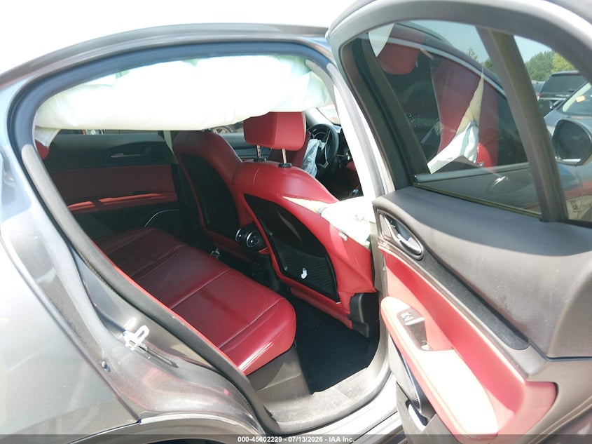 2019 ALFA ROMEO STELVIO auction photo 8