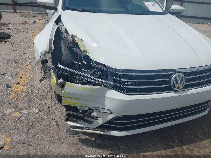2017 VOLKSWAGEN PASSAT auction photo 6