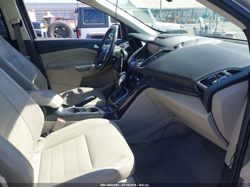 2014 FORD ESCAPE auction photo 5