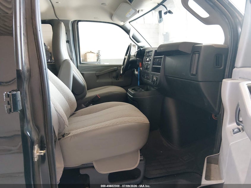 2021 CHEVROLET EXPRESS PASSENGER auction photo 5