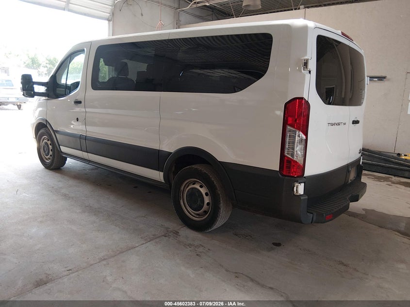 2019 FORD TRANSIT-150 auction photo 3