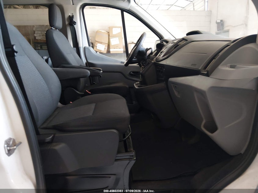 2019 FORD TRANSIT-150 auction photo 5
