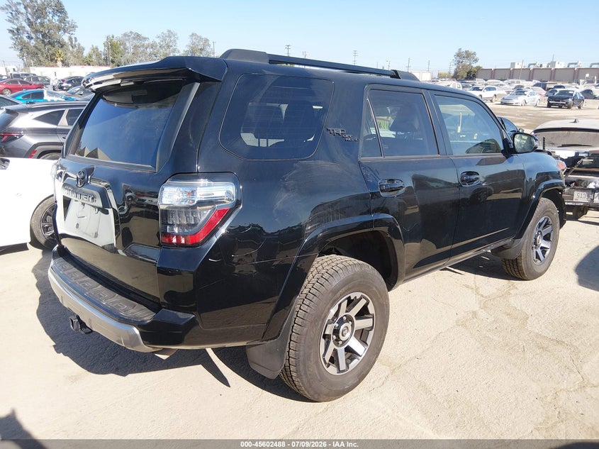 2023 TOYOTA 4RUNNER auction photo 4