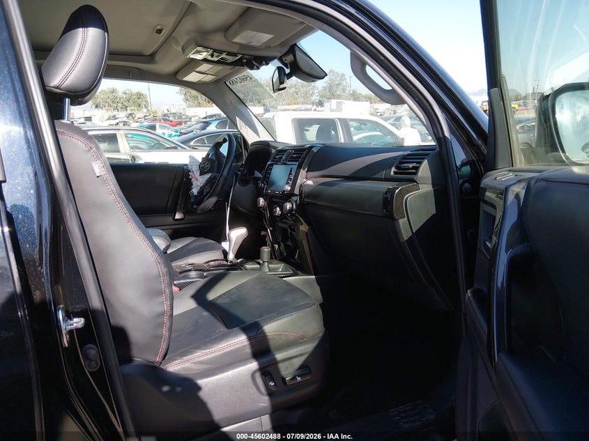 2023 TOYOTA 4RUNNER auction photo 5