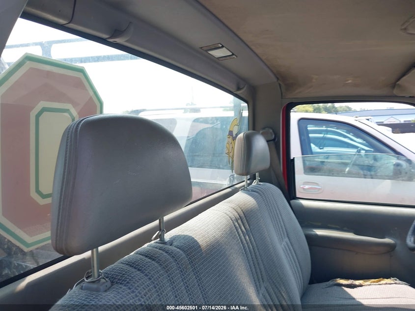 1997 CHEVROLET C/K 2500 auction photo 8