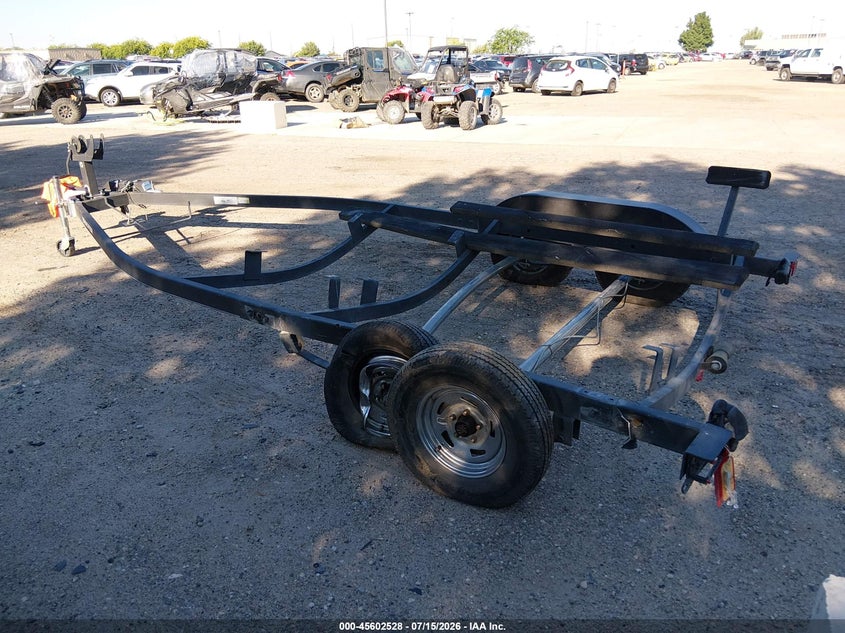2018 BOAT TRAILER - TRAILSTAR auction photo 3