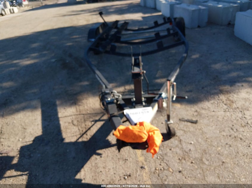 2018 BOAT TRAILER - TRAILSTAR auction photo 7
