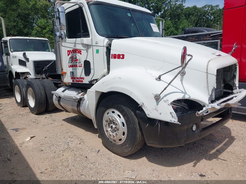 2004 FREIGHTLINER CONVENTIONAL COLUMBIA