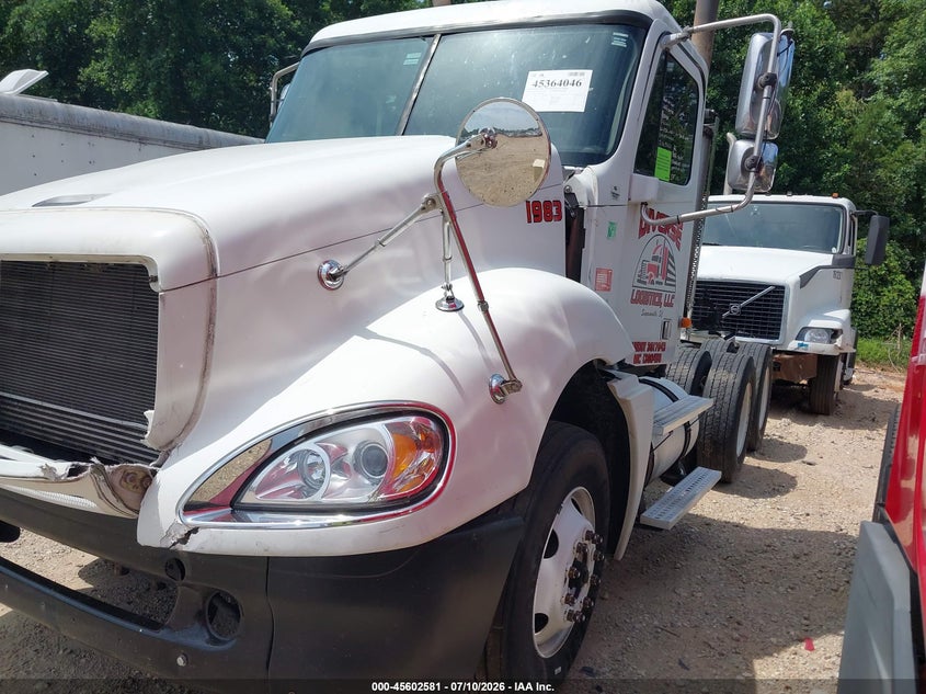 1FUJA6AS94LM48206 2004 FREIGHTLINER CONVENTIONAL COLUMBIA photo 1