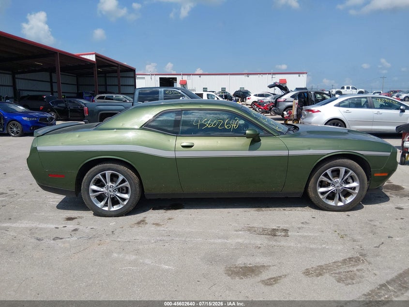 DODGE CHALLENGER - zdjęcie 13