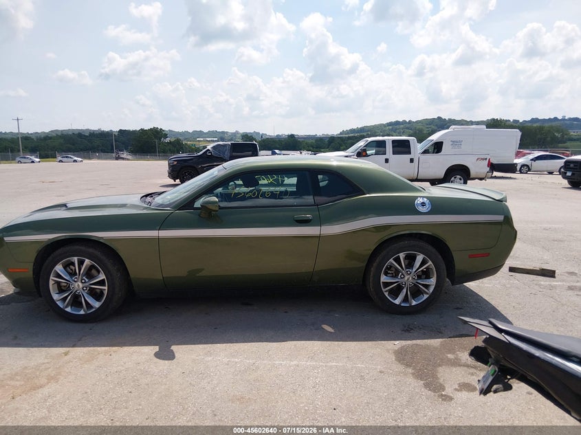 DODGE CHALLENGER - zdjęcie 14