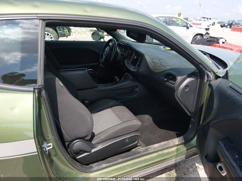 DODGE CHALLENGER - zdjęcie 5