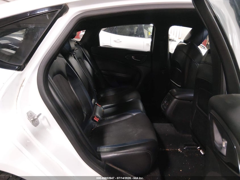 2015 Chrysler 200 S VIN: 1C3CCCBB8FN542192 Lot: 45602647