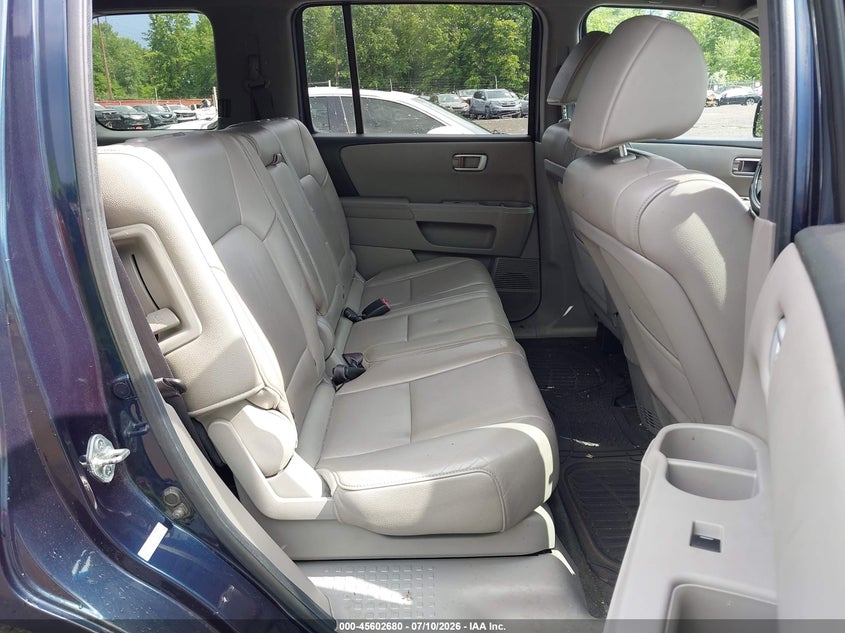 2012 HONDA PILOT auction photo 8