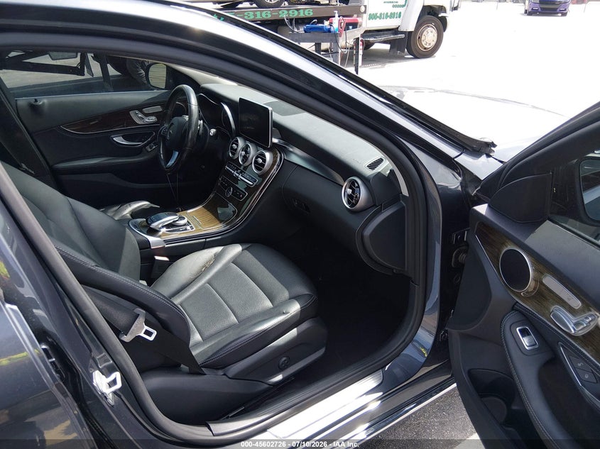 2016 MERCEDES-BENZ C 300 auction photo 5
