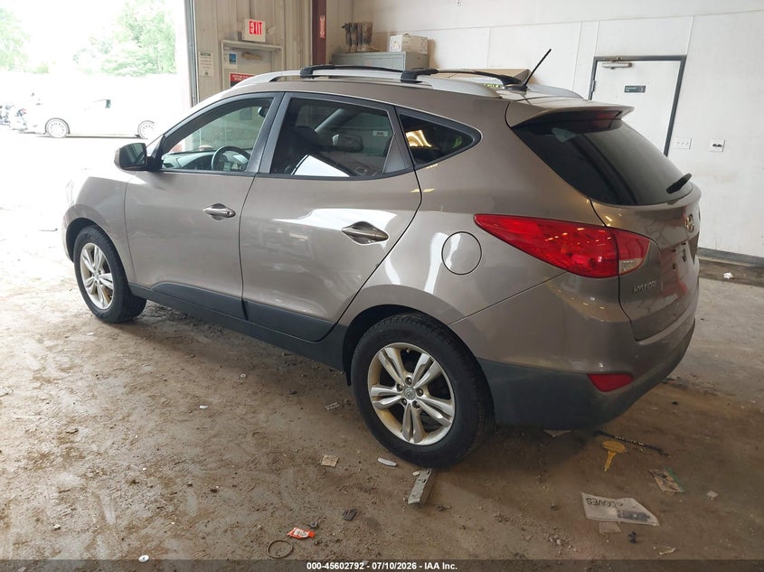2012 HYUNDAI TUCSON auction photo 3