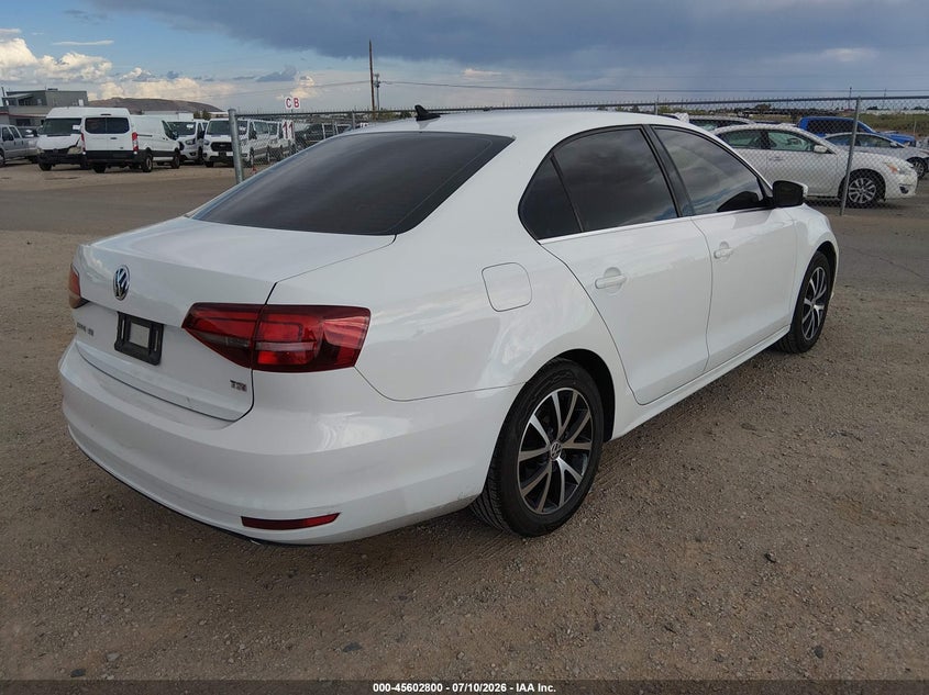2017 VOLKSWAGEN JETTA auction photo 4