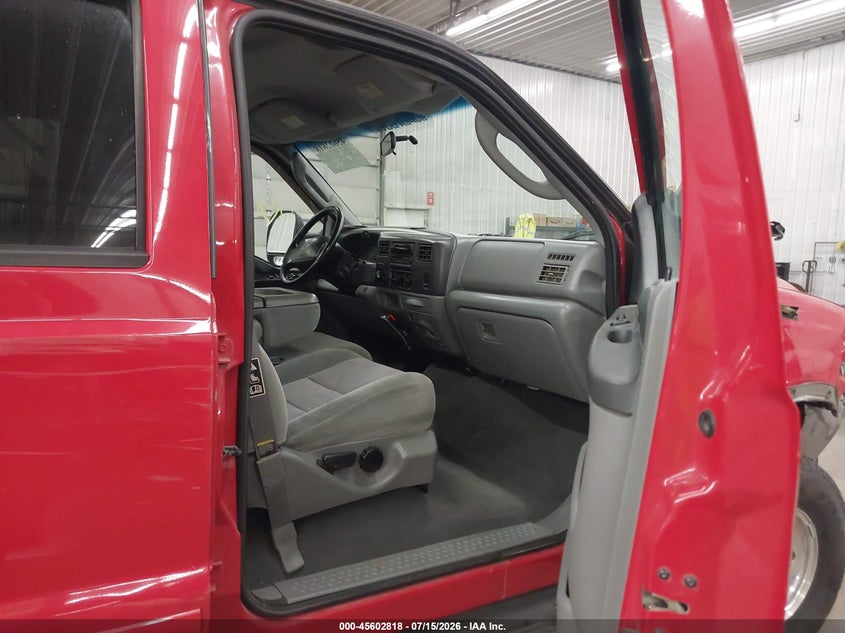 2003 FORD F-250 auction photo 5