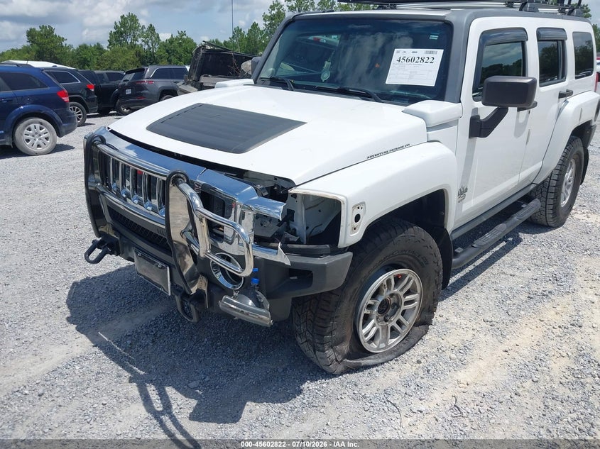2010 HUMMER H3 SUV auction photo 6
