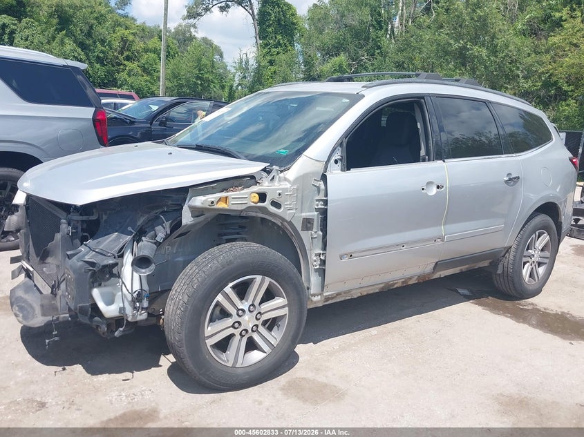 2016 CHEVROLET TRAVERSE auction photo 2