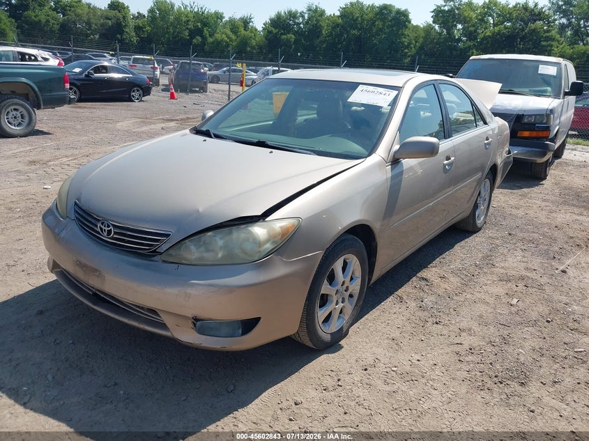 2005 Toyota Camry, Удар сзади, IAAI, VIN 4T1BF30K55U100925 — фото 2