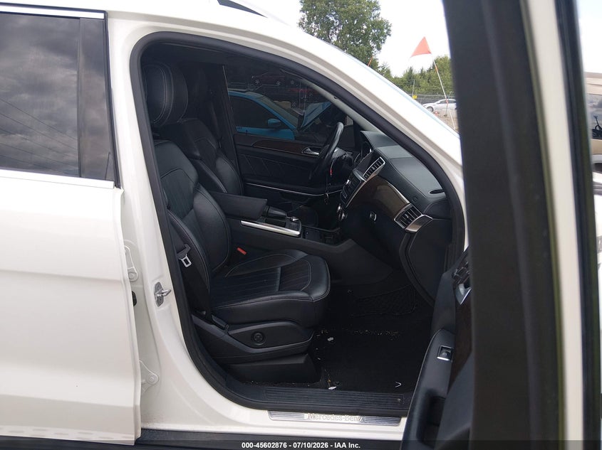 2014 MERCEDES-BENZ GL 450 auction photo 5