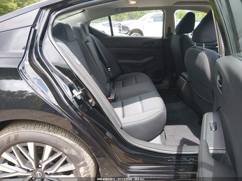 2025 NISSAN ALTIMA auction photo 8