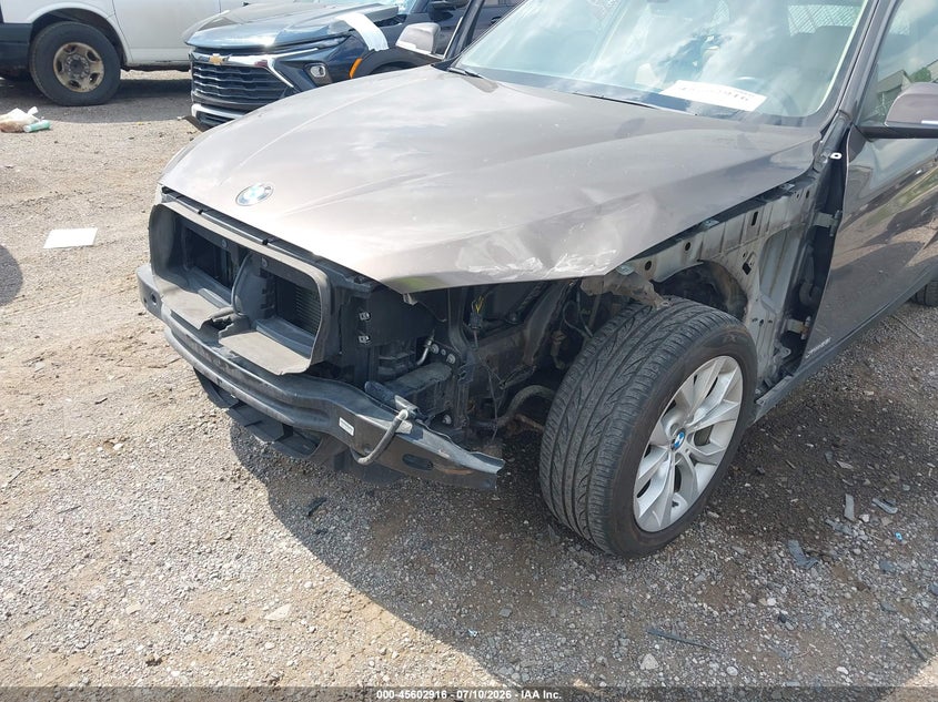2013 BMW X1 xDrive28I VIN: WBAVL1C52DVR83084 Lot: 45602916