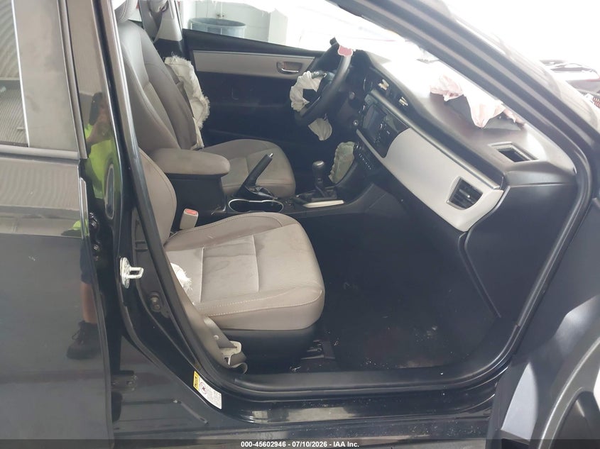 2016 TOYOTA COROLLA auction photo 5