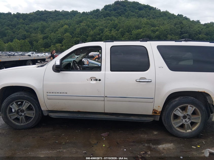 2010 Chevrolet Suburban 1500 Ltz VIN: 1GNUKKE33AR183179 Lot: 45602973