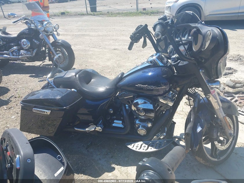 2014 Harley-Davidson Flhx Street Glide VIN: 1HD1KBM14EB606070 Lot: 45602983
