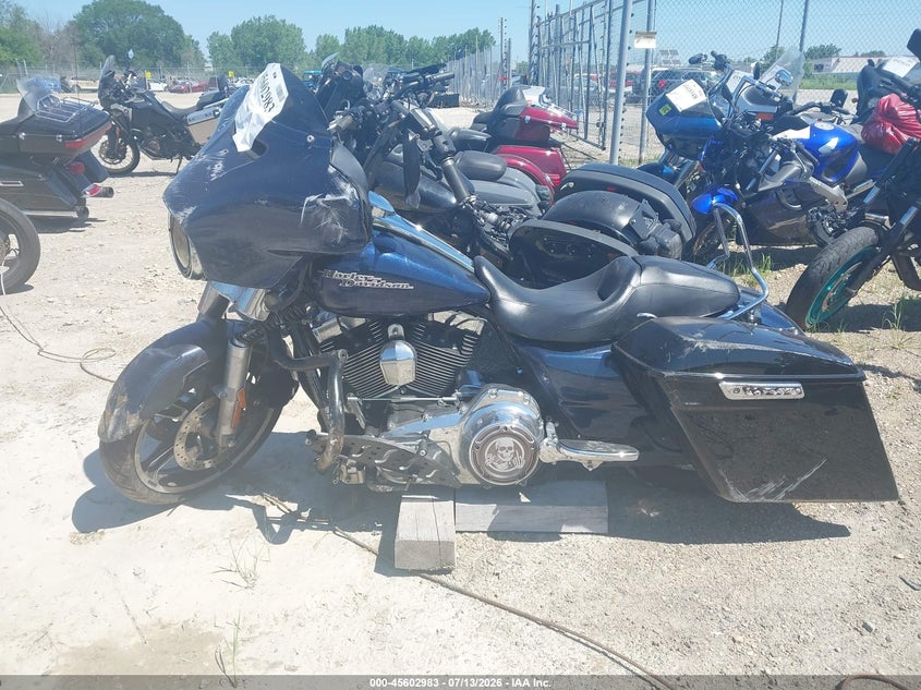2014 Harley-Davidson Flhx Street Glide VIN: 1HD1KBM14EB606070 Lot: 45602983