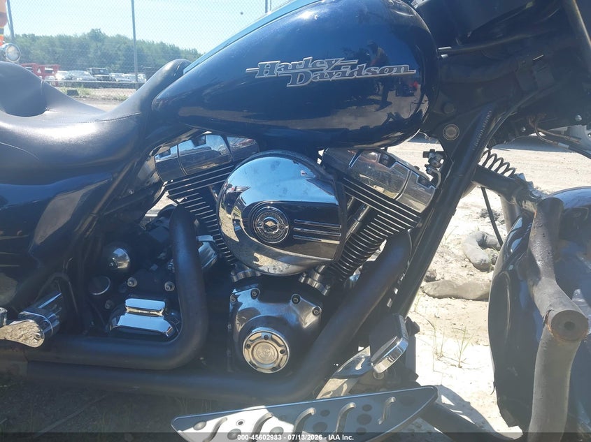 2014 Harley-Davidson Flhx Street Glide VIN: 1HD1KBM14EB606070 Lot: 45602983