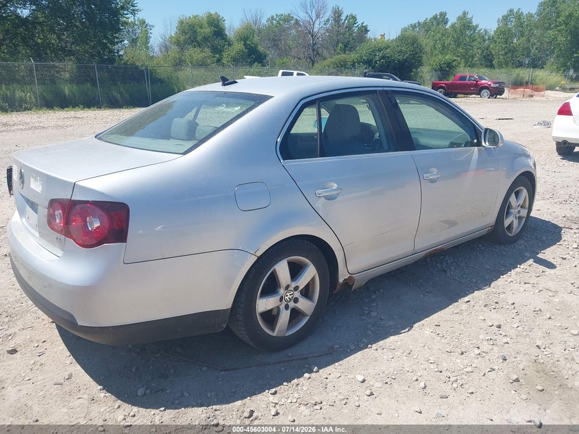 2009 VOLKSWAGEN JETTA auction photo 4
