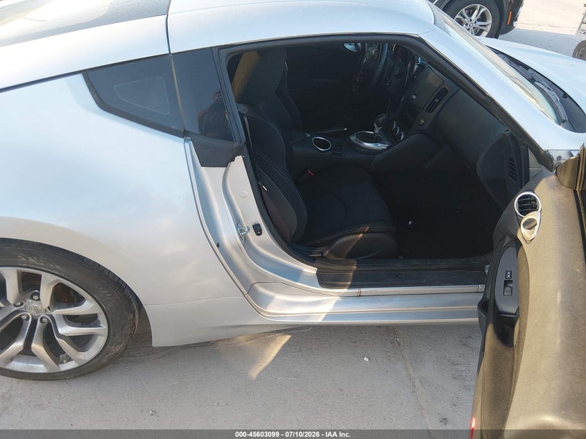 2014 NISSAN 370Z auction photo 5