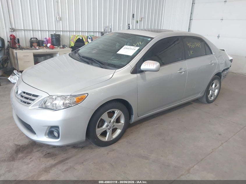 Vin: 2t1bu4ee3dc084142, lot: 46101542, toyota corolla le 20132