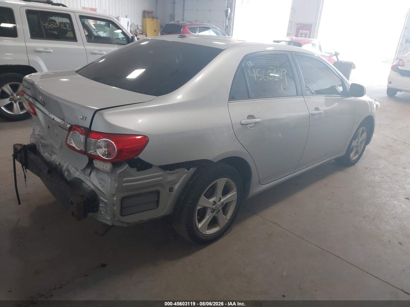 Vin: 2t1bu4ee3dc084142, lot: 46101542, toyota corolla le 20134