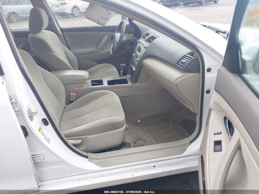AtlanticExpress - Toyota Camry Hybrid