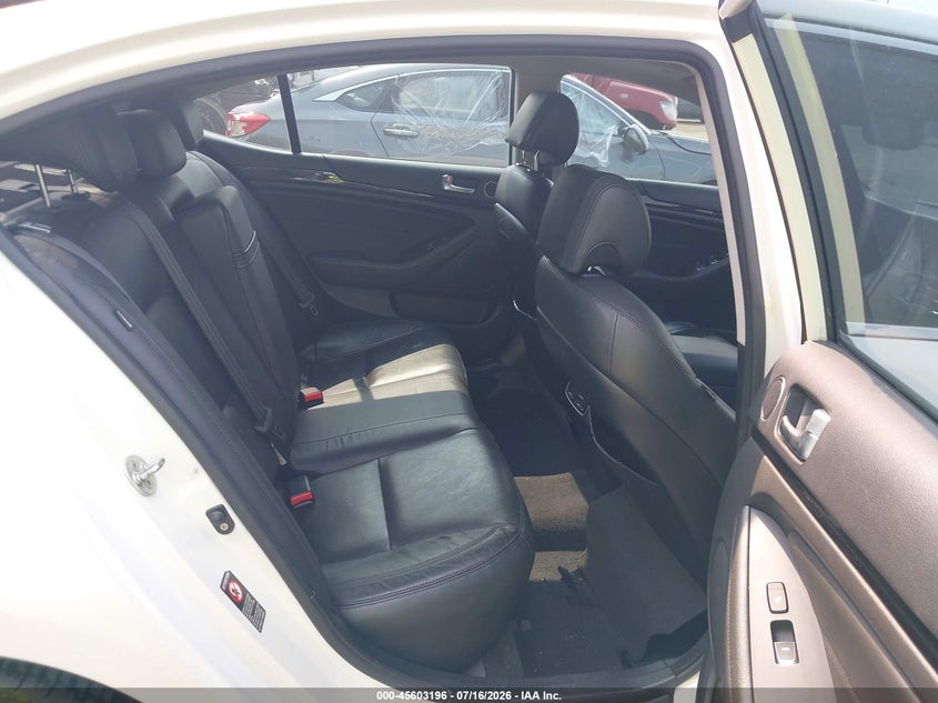 2015 Kia Cadenza Premium VIN: KNALN4D78F5182147 Lot: 45603196