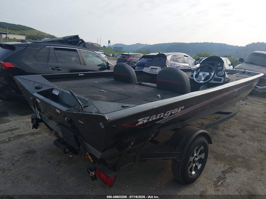 2014 RANGER RT188 TOURNAMENT SERIES BASS BOAT AND TRAILER auction photo 4