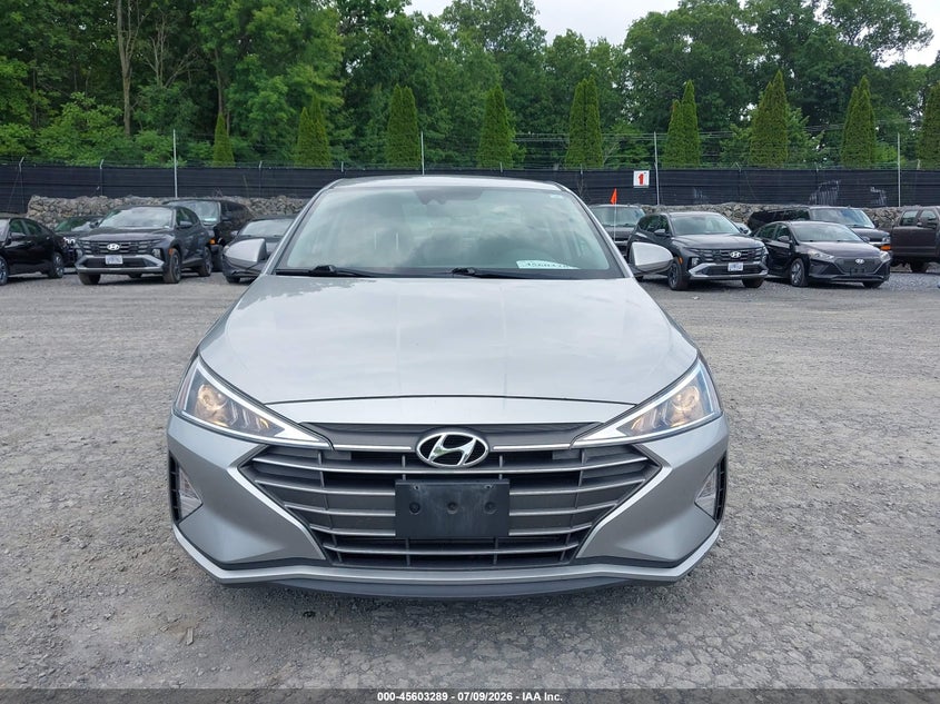 2020 HYUNDAI ELANTRA SE — Фото 15